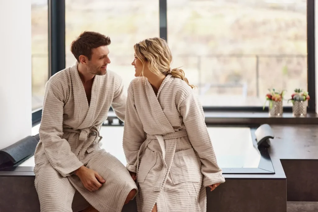Luksuriøs indendørs spa med elegant design
