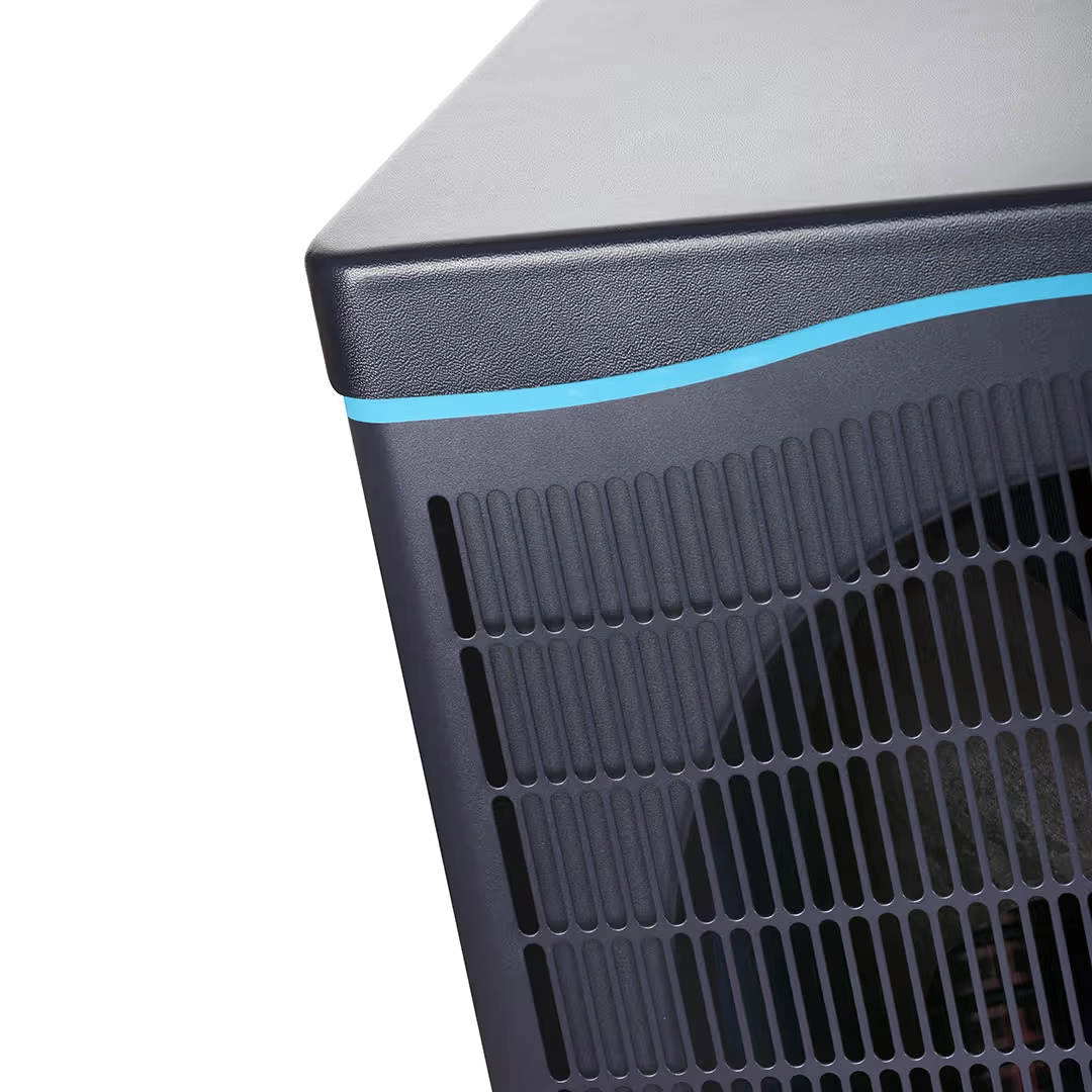 8016 Skyfish varmepumpe 13,5 kW close up. | SPA Kompaniet