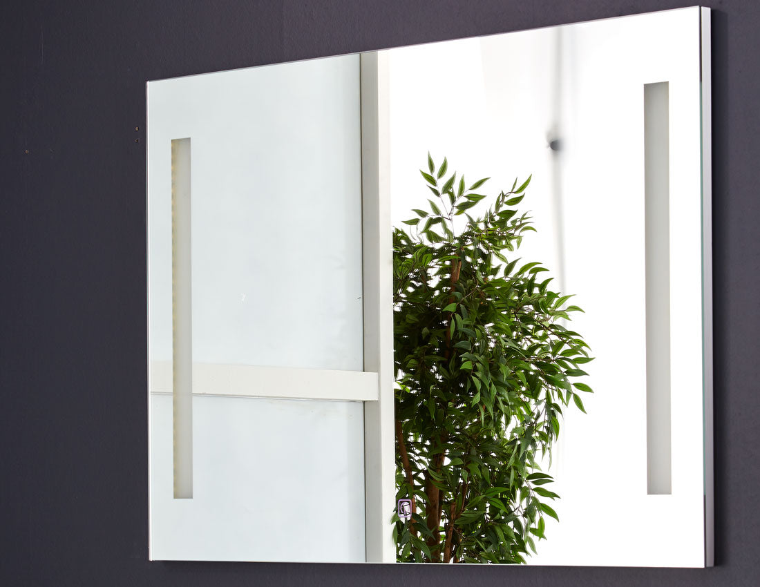 5417 Slimline spejl 100x70 cm. med LED lys. Fra SPA Kompaniet.