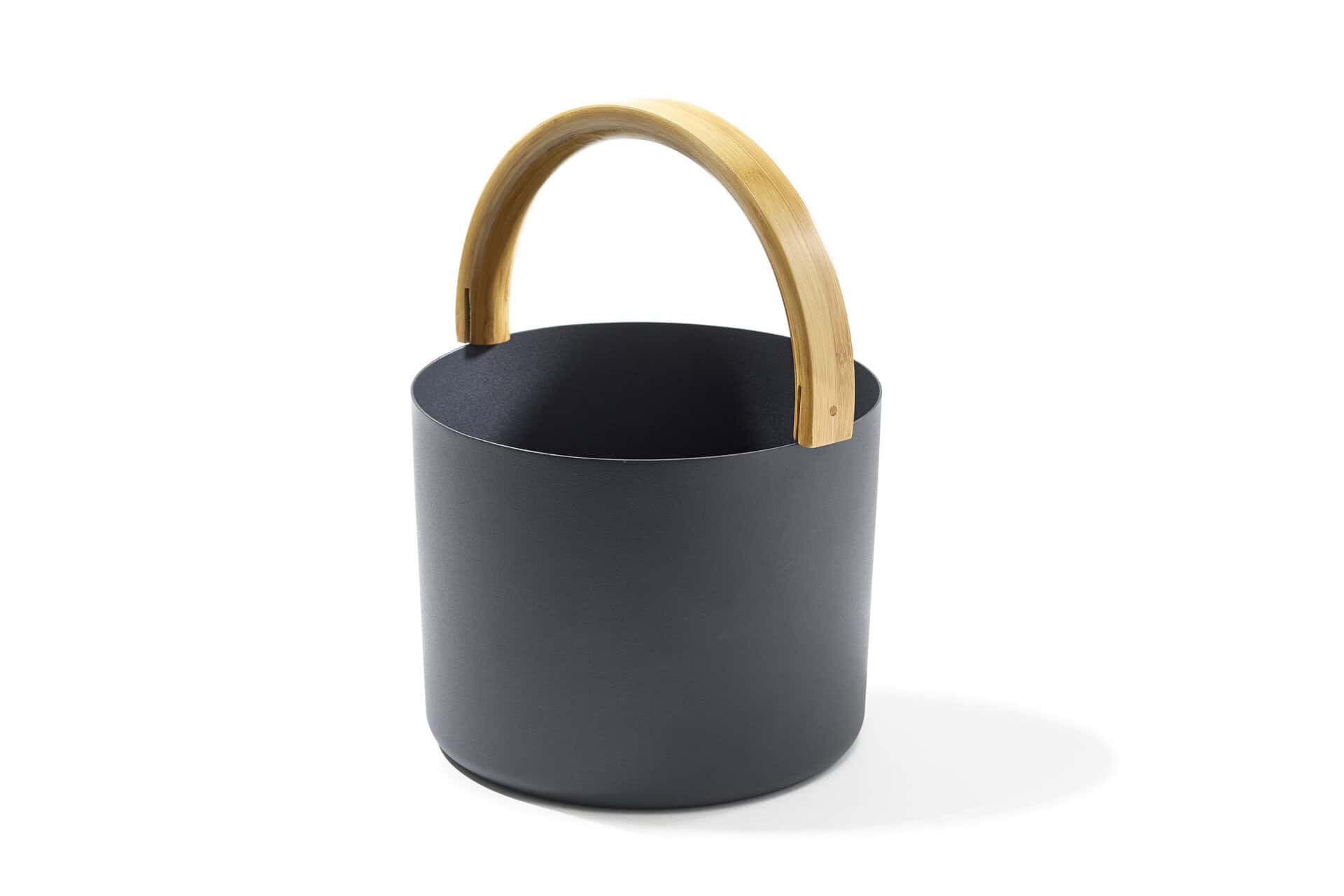 kolo-kiulu-2-svart-uppskalad