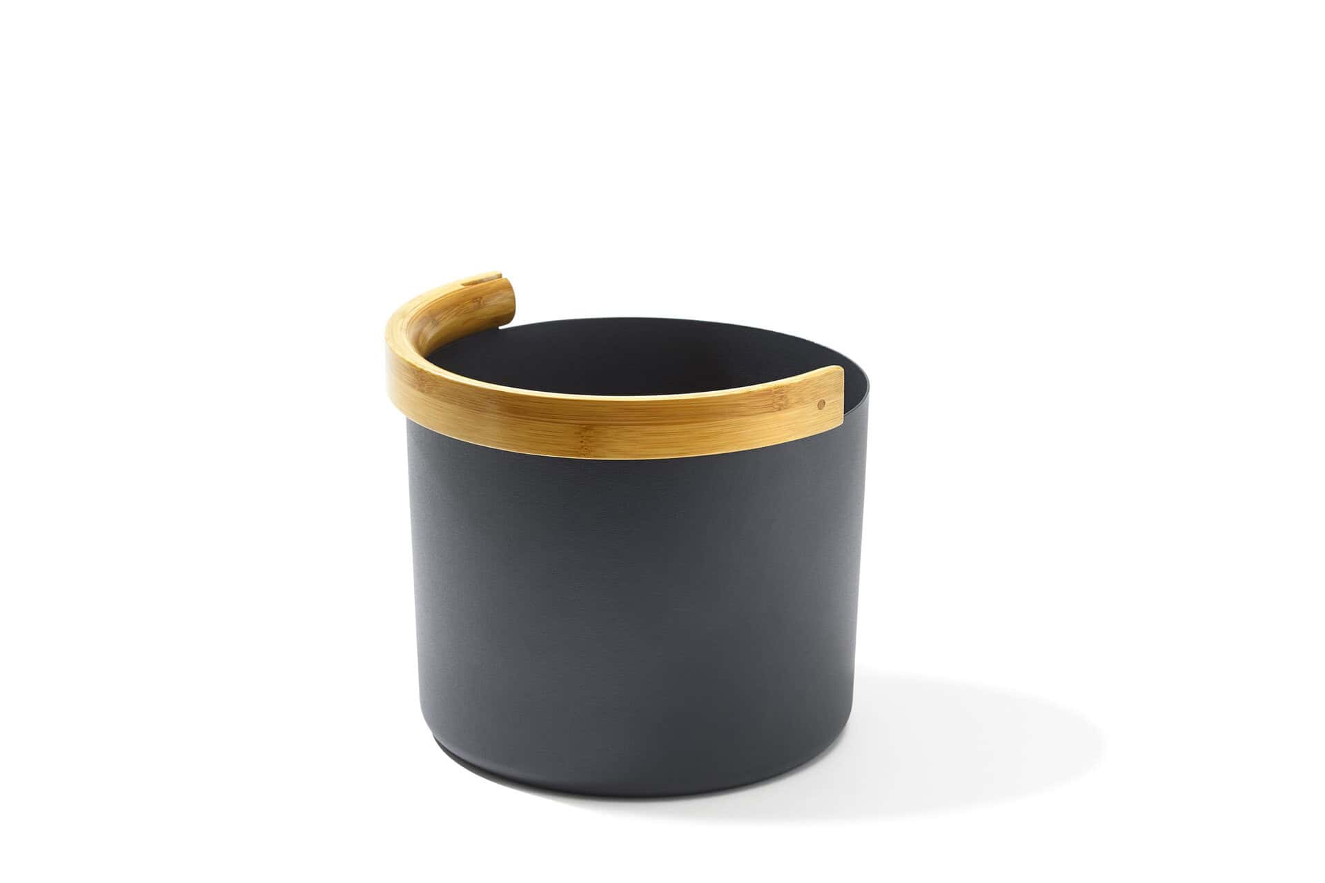 kolo-kiulu-2-black-down-scaled